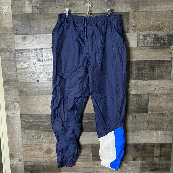 SOLD Nike VTG Windbreaker Pants XL - Picture 1 of 4